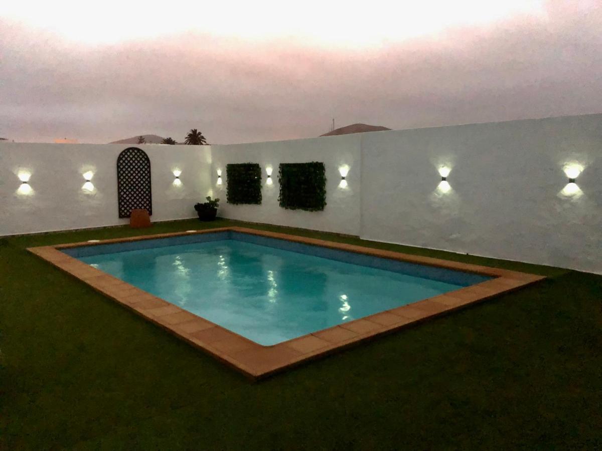 Villa Miriam Тінахо Екстер'єр фото